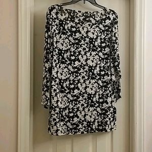 L/S black/white floral blouse